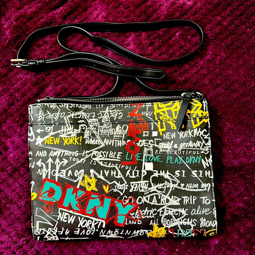 BNWOT DKNY Bryant Park Zip Top Crossbody
